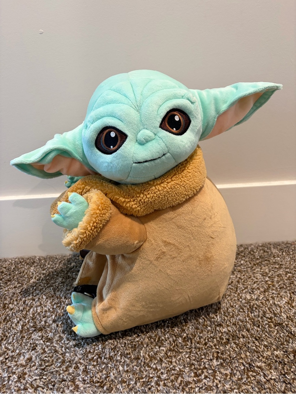 Disney Parks Grogu STAR WARS Mandalorian Loungefly Plush Backpack